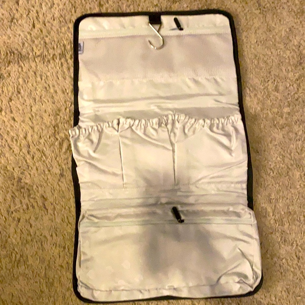 Travel organizer